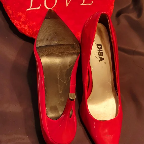 Red Pumps - Picture 2 of 3